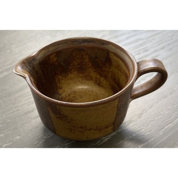 Iron Mountain Stoneware Pottery Roan Creamer Brown, Small Chip On Bottom See Pic - Picture 1 of 11